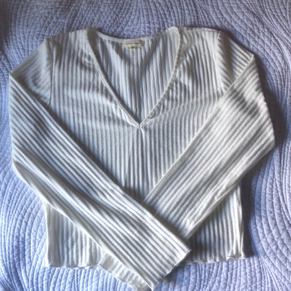 ribbed cream vneck